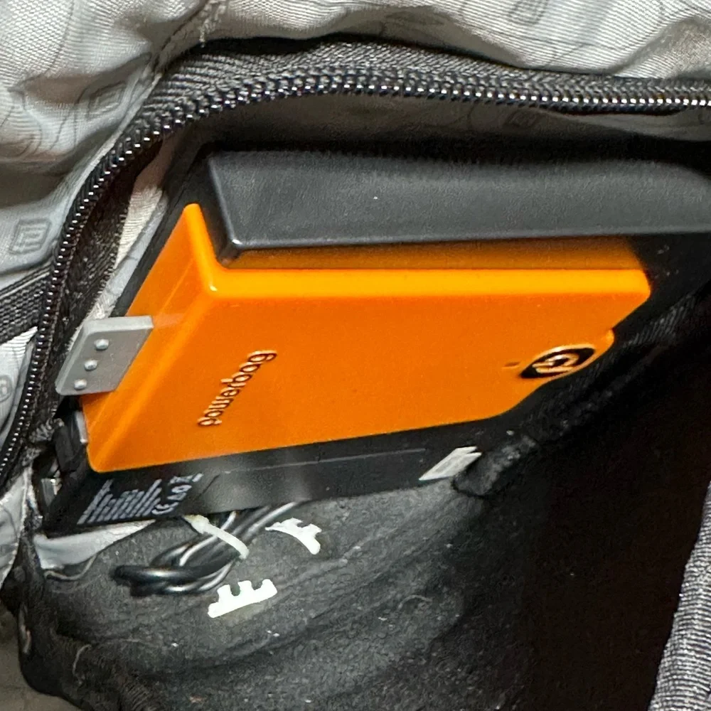 Powerbag Messenger Bag FUL Smartphone tablet laptop charging bag Missing Charger